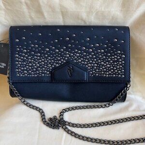 Vera Wang Cross Body purse / clutch
